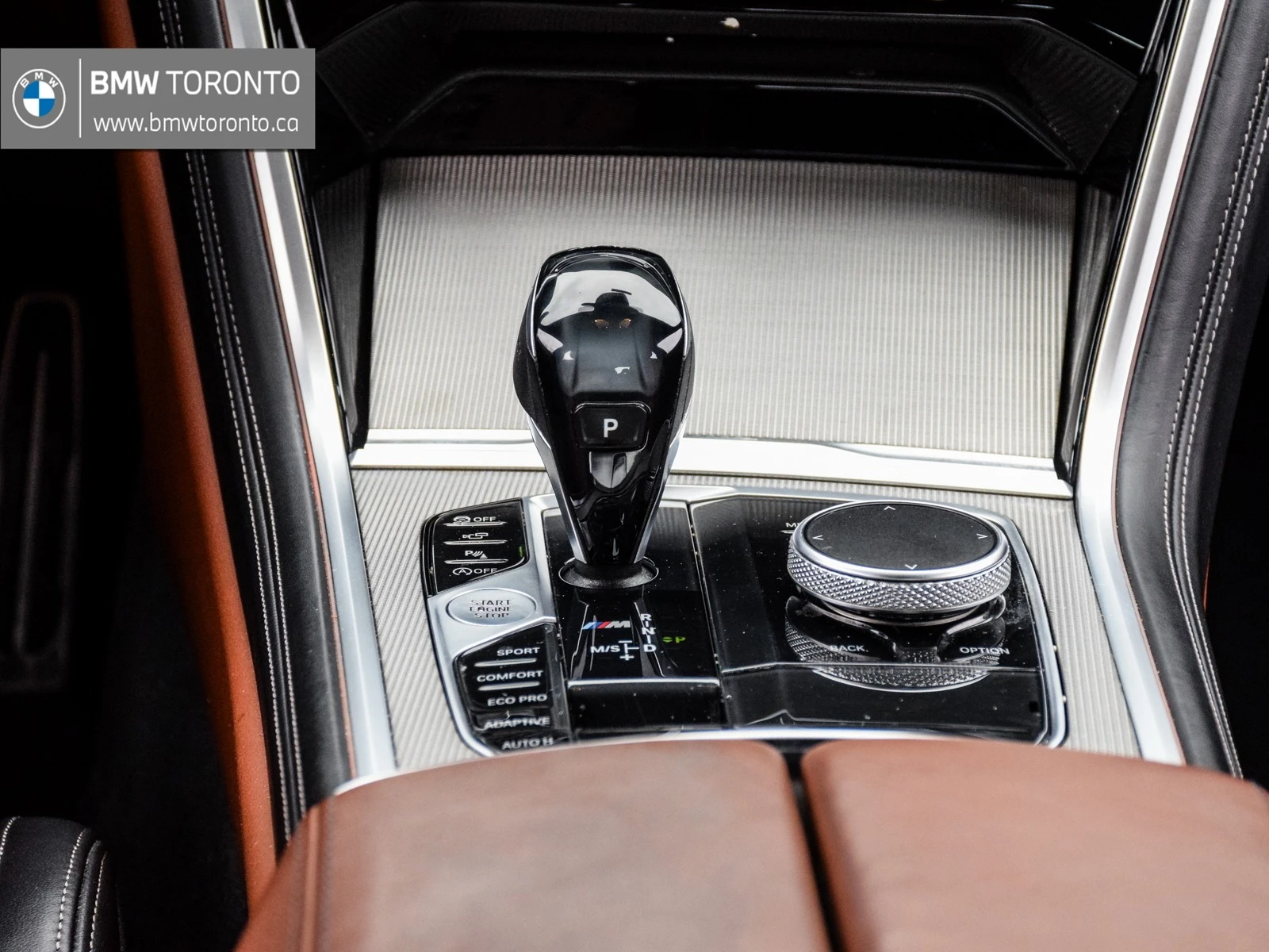 BMW 850 M850i xDrive С РЕГИСТРАЦИЯ & АВТО КРЕДИТ, снимка 13 - Автомобили и джипове - 53801337