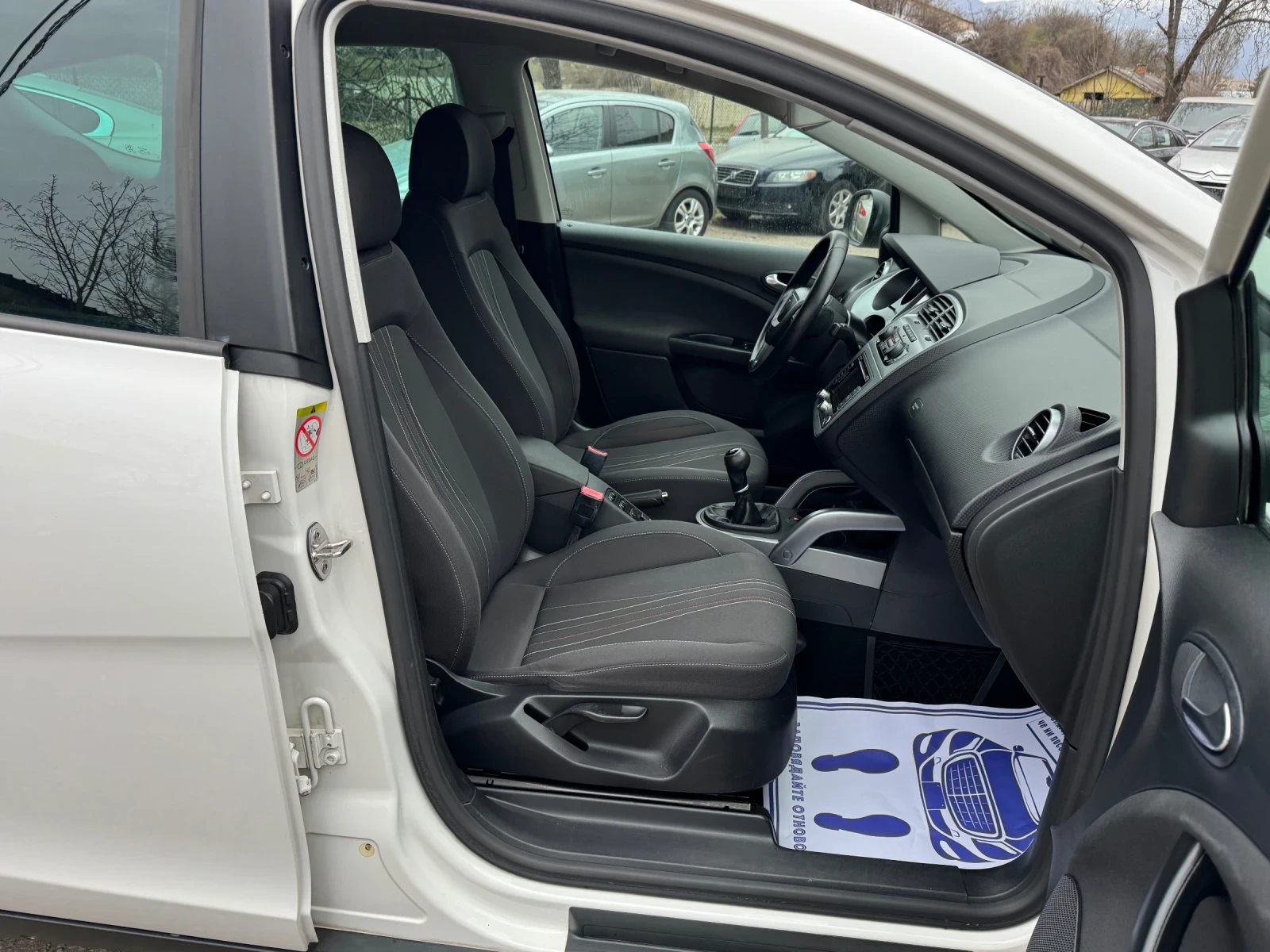 Seat Altea XL ! Фабричен Газов Инжекцион!, снимка 13 - Автомобили и джипове - 53890415