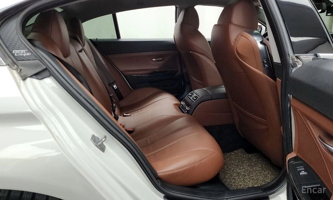 BMW 640 * RECARO* KEYLESS* ШИБИДАХ* ПОДГРЕВ* КАМЕРИ* 360* , снимка 13 - Автомобили и джипове - 54073091