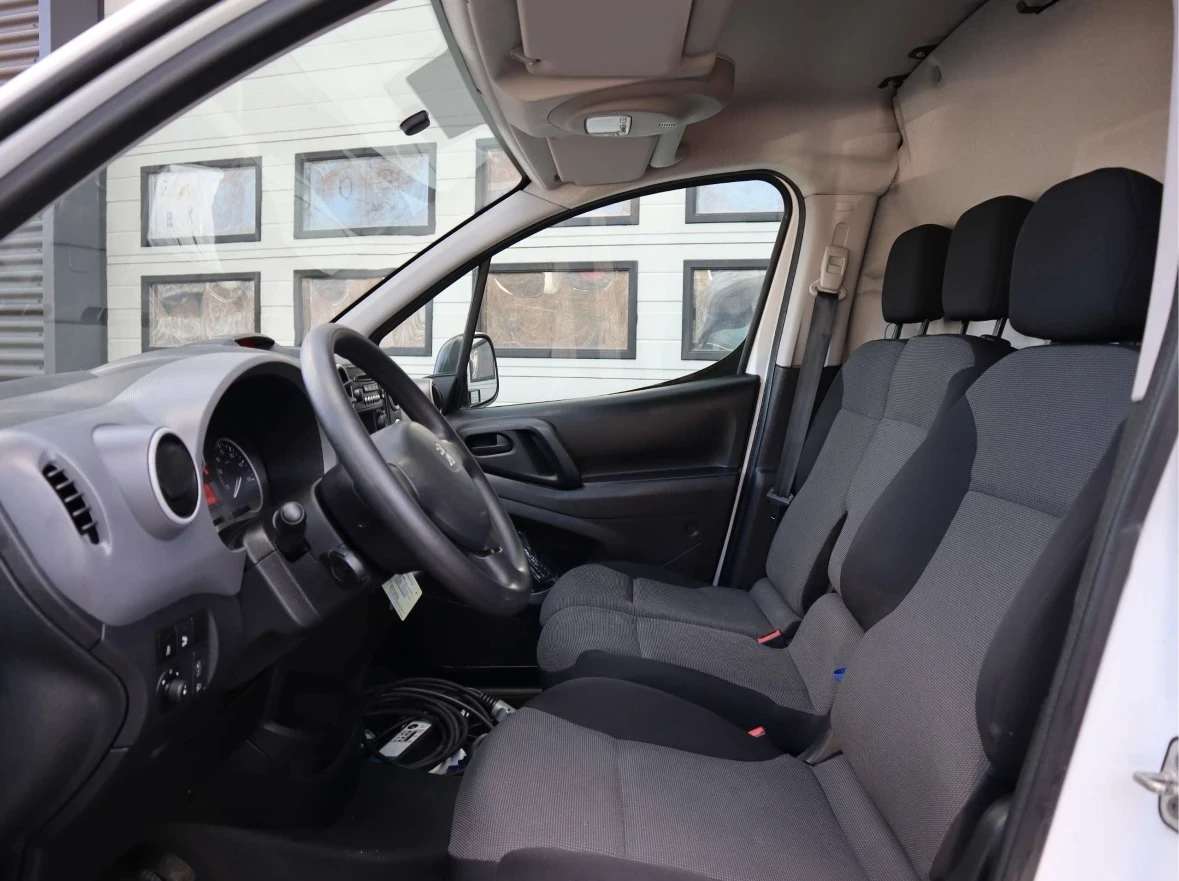 Peugeot Partner, снимка 2 - Автомобили и джипове - 54183791