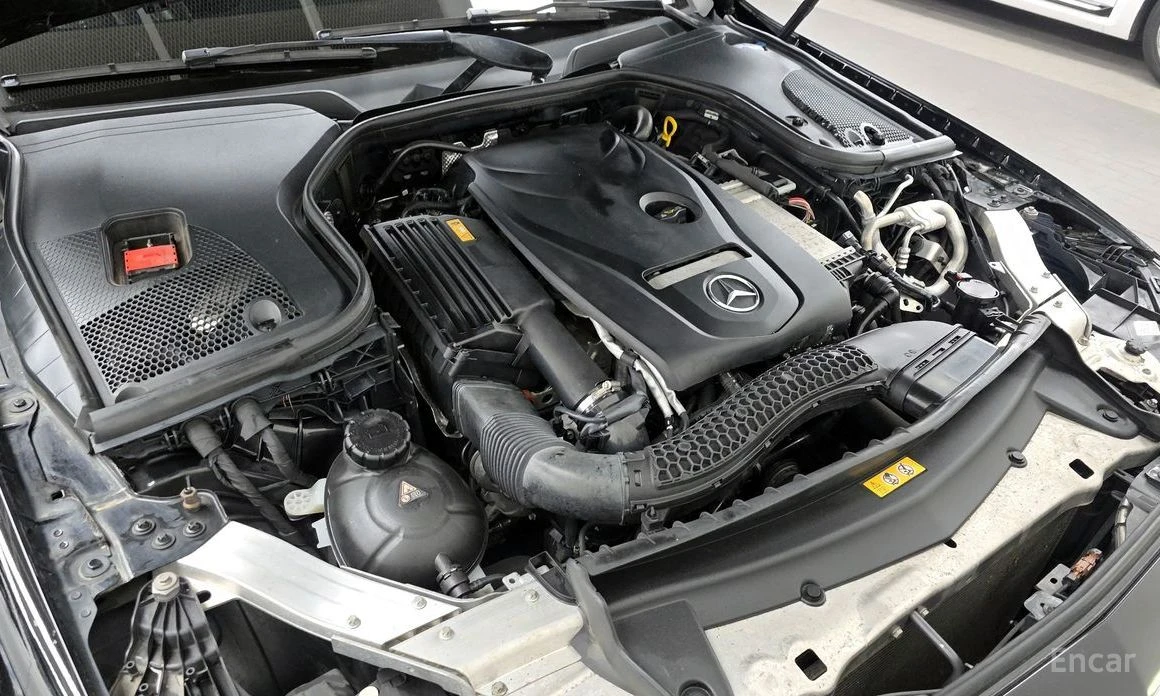 Mercedes-Benz E 300, снимка 6 - Автомобили и джипове - 54392482