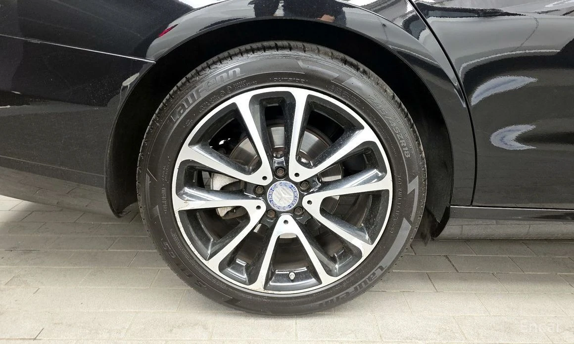Mercedes-Benz E 300, снимка 5 - Автомобили и джипове - 54392482