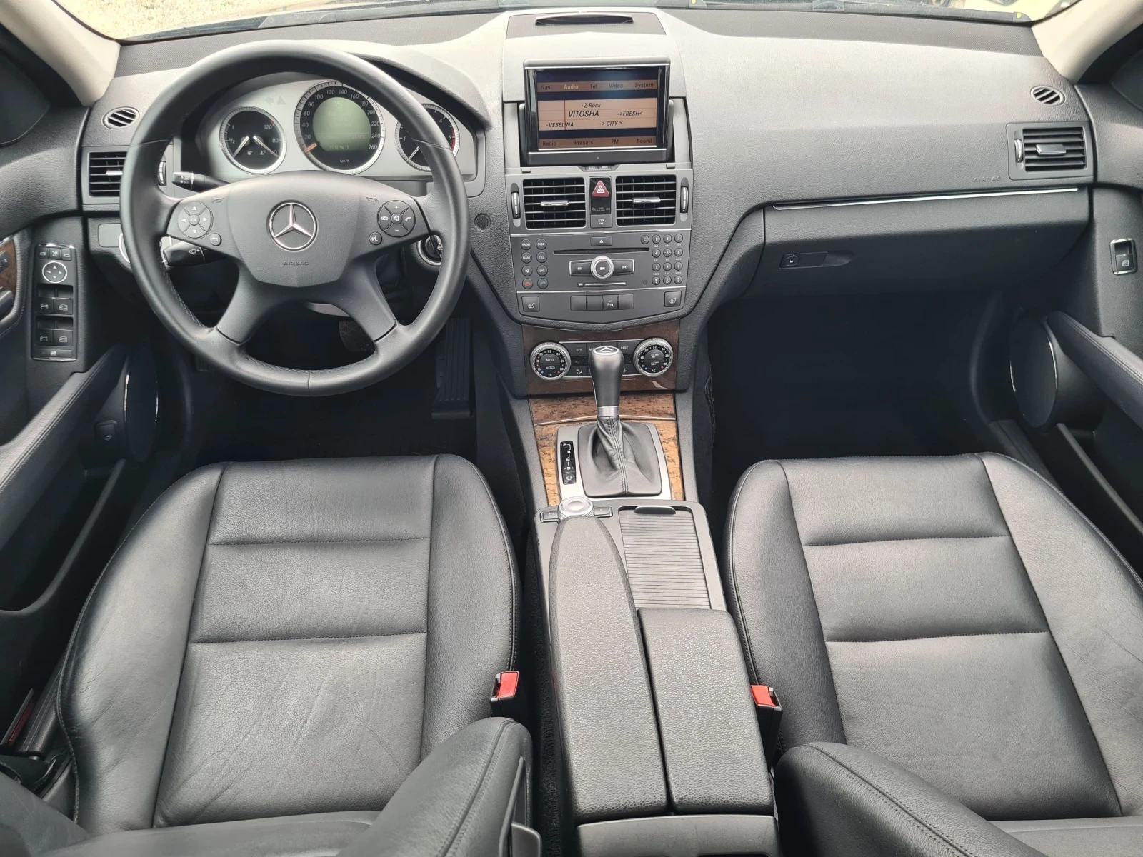 Mercedes-Benz C 320 CDI / 7g tronic / panorama / navi, снимка 11 - Автомобили и джипове - 54605025