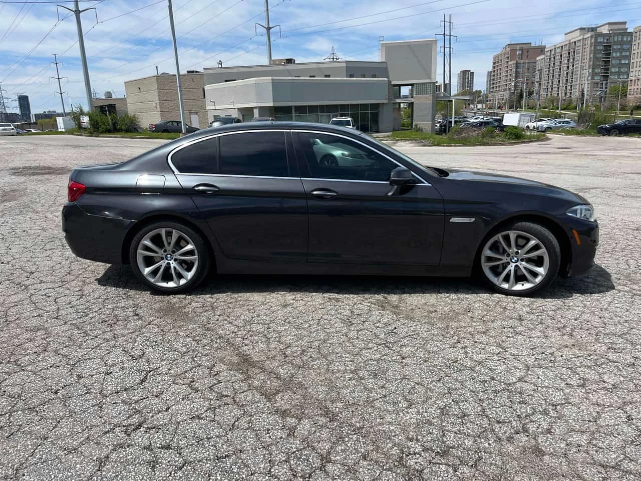 BMW 535 i xDrive | HEAD-UP | LANE ASSIST | MEMORY | , снимка 4 - Автомобили и джипове - 54607179