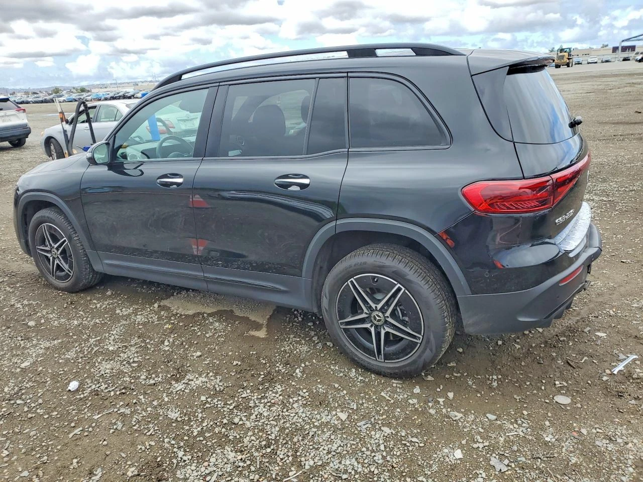 Mercedes-Benz EQB 250+ , снимка 4 - Автомобили и джипове - 54970296