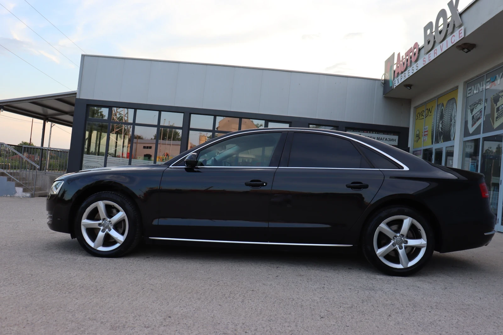 Audi A8, снимка 8 - Автомобили и джипове - 55134062