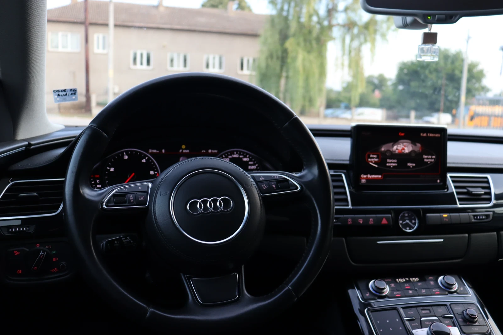 Audi A8, снимка 10 - Автомобили и джипове - 55134062
