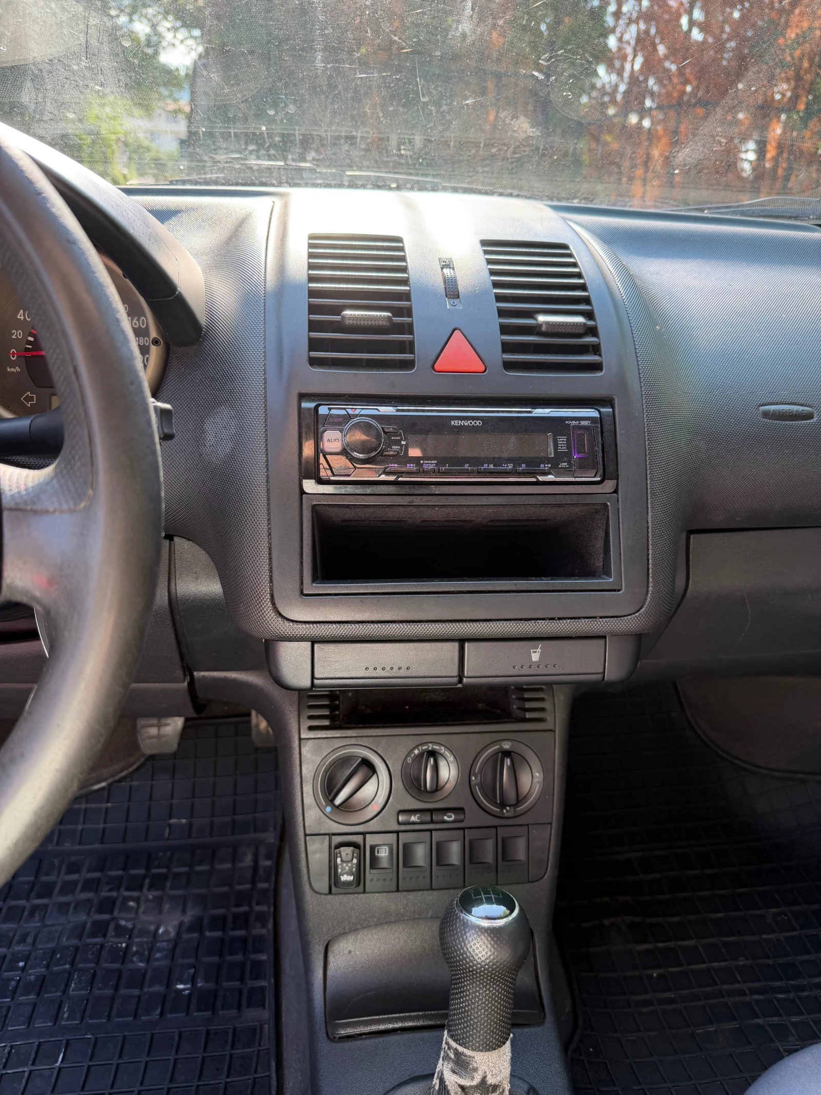 VW Polo, снимка 5 - Автомобили и джипове - 55333888