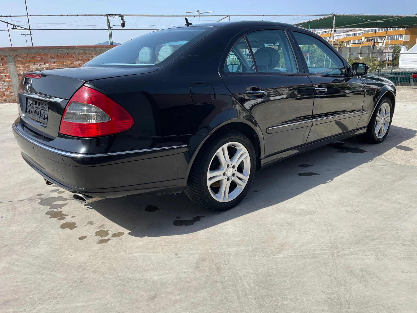 Mercedes-Benz E 280 CDI/V6/4 MATIC/AVANTGARDE, снимка 4 - Автомобили и джипове - 55852446