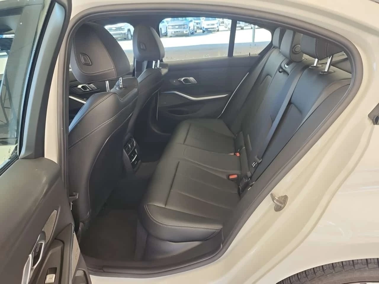 BMW 330  330I XDRIVE / CARFAX / HUD / ���� �� �������� | Mobile.bg � ����������� 12