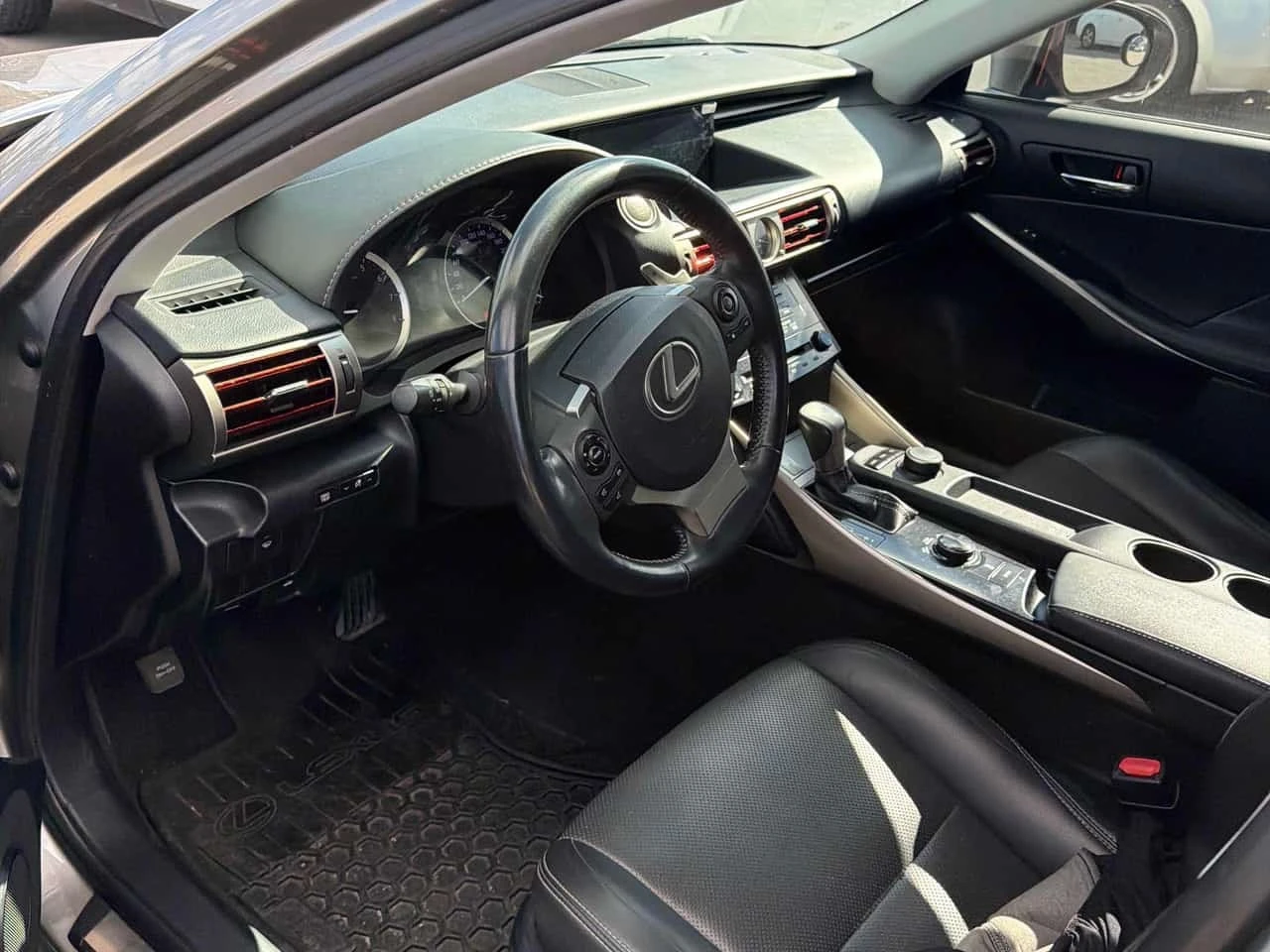Lexus IS 250 * 4dr Sdn AWD * CARFAX *  | Mobile.bg � ����������� 5