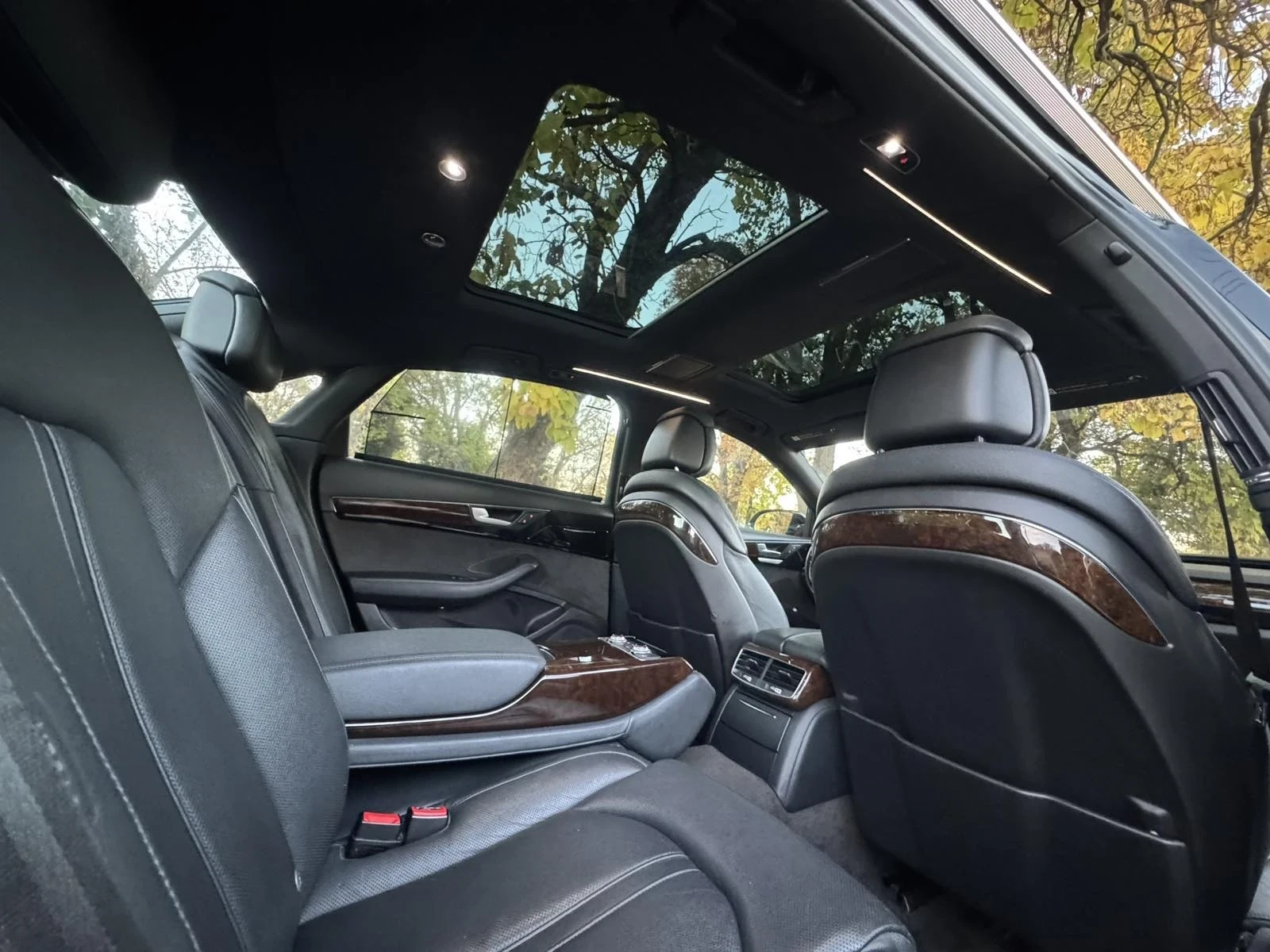 Audi A8 3.0i* QUATTRO* PANO* MATRIX, снимка 14 - Автомобили и джипове - 56640543