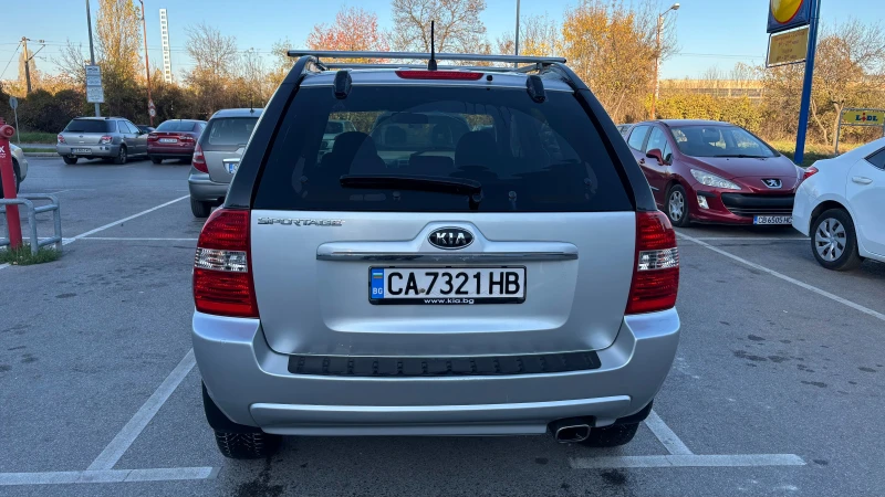 Kia Sportage, снимка 4 - Автомобили и джипове - 47908320