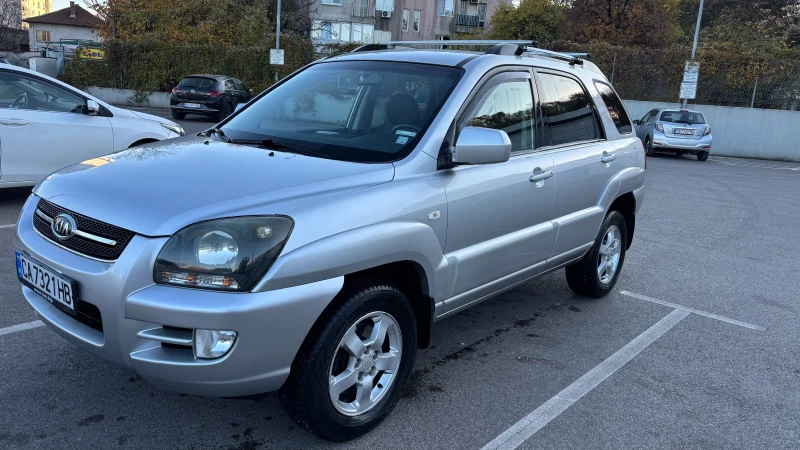 Kia Sportage, снимка 2 - Автомобили и джипове - 47908320