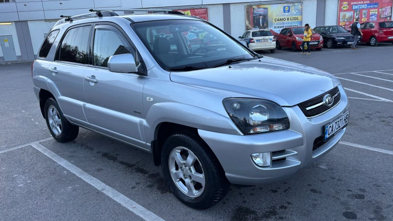 Kia Sportage, снимка 7 - Автомобили и джипове - 47908320