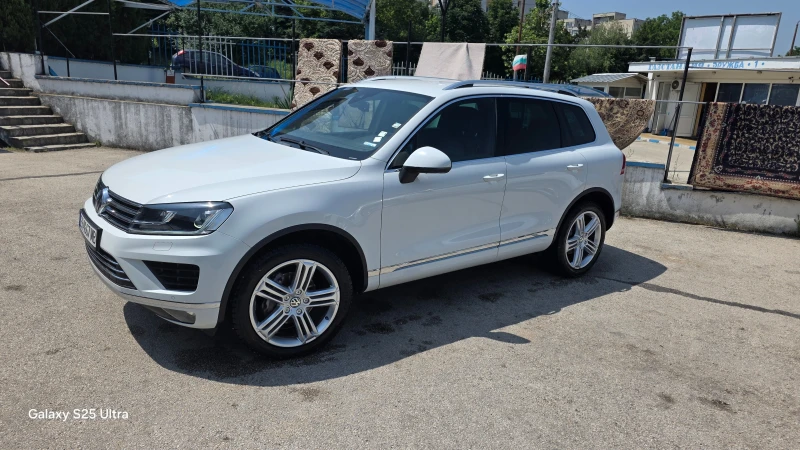 VW Touareg 3.0D FACE, снимка 2 - Автомобили и джипове - 52860544