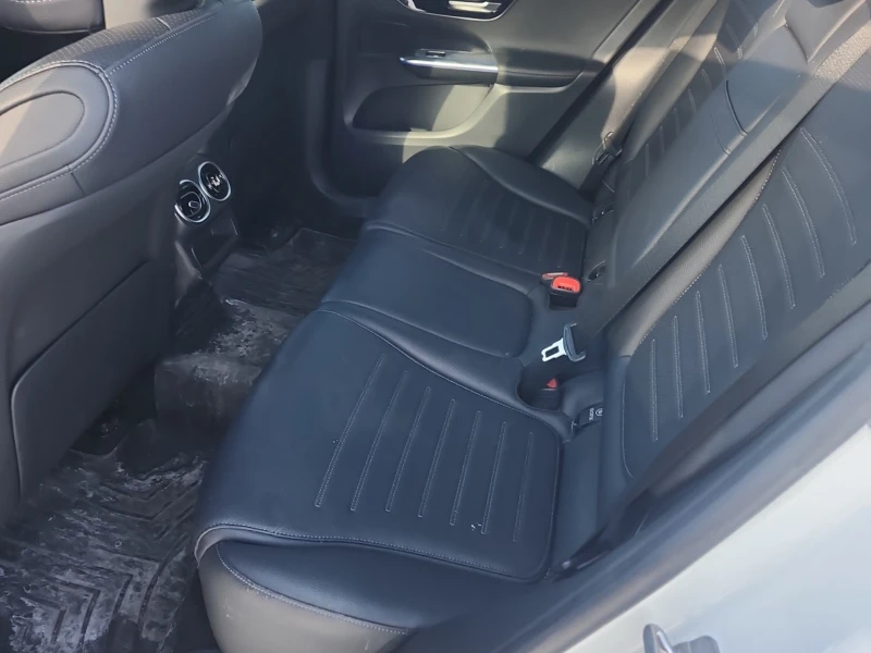 Mercedes-Benz GLC 300 * CARFAX * ФИНАНСИРАНЕ , снимка 9 - Автомобили и джипове - 53172473