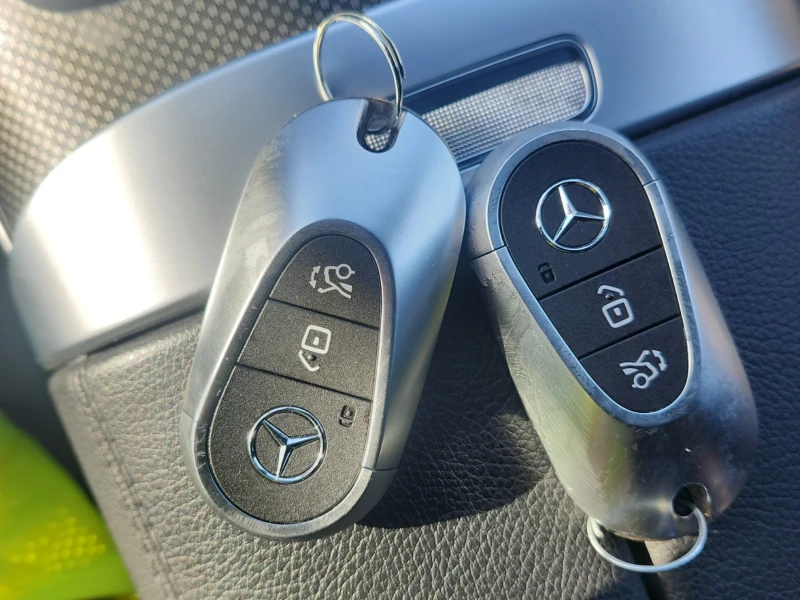 Mercedes-Benz GLC 300 * CARFAX * ФИНАНСИРАНЕ , снимка 6 - Автомобили и джипове - 53172473