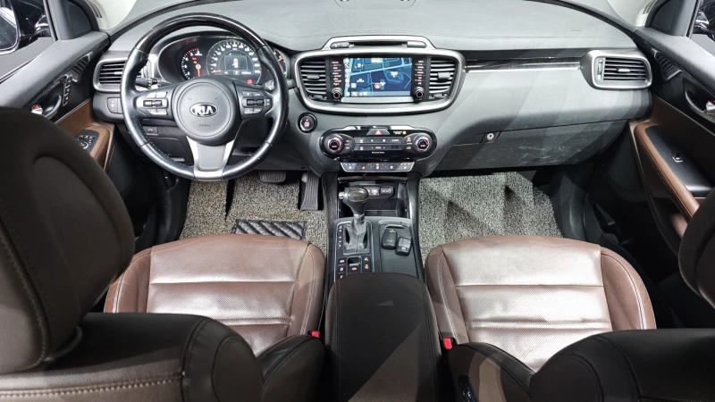 Kia Sorento 2.2CRDI/4x4/Пълна сервизна !!!, снимка 7 - Автомобили и джипове - 53355866