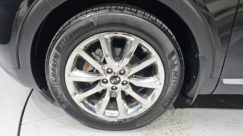 Kia Sorento 2.2CRDI/4x4/Пълна сервизна !!!, снимка 5 - Автомобили и джипове - 53355866