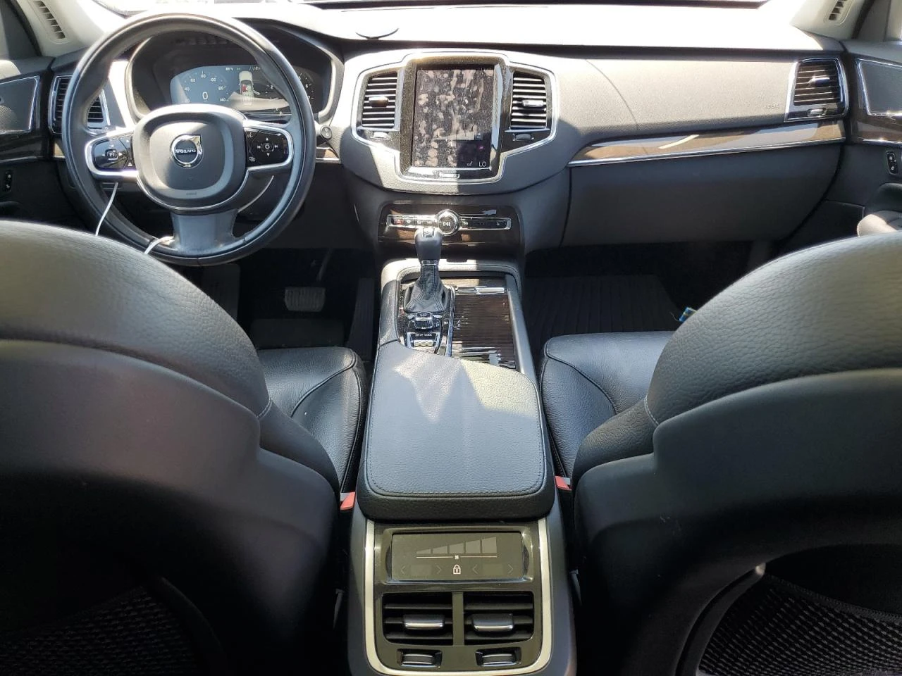 Volvo Xc90 T6 MOMENTUM* Подгрев* 360* Дисторник* Пано*  - изображение 8