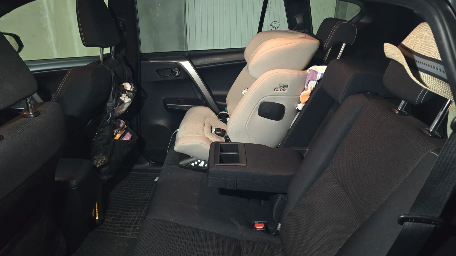 Toyota Rav4 Валидна ГАРАНЦИЯ  - изображение 5