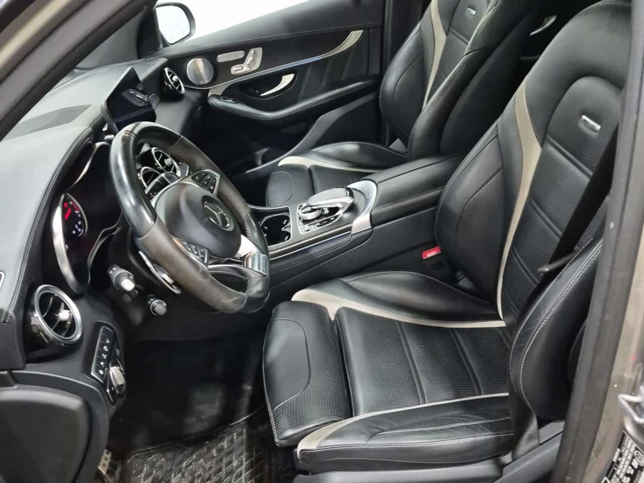 Mercedes-Benz GLC 63 AMG  | BURMESTER | HEAD UP | CARFAX , снимка 9 - Автомобили и джипове - 53805204