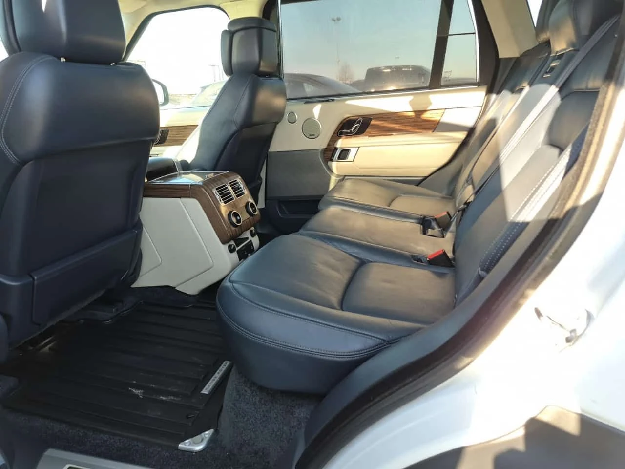 Land Rover Range rover V8 SUPERCHARGED| PANORAMA| LANE ASSIST, снимка 11 - Автомобили и джипове - 54163763