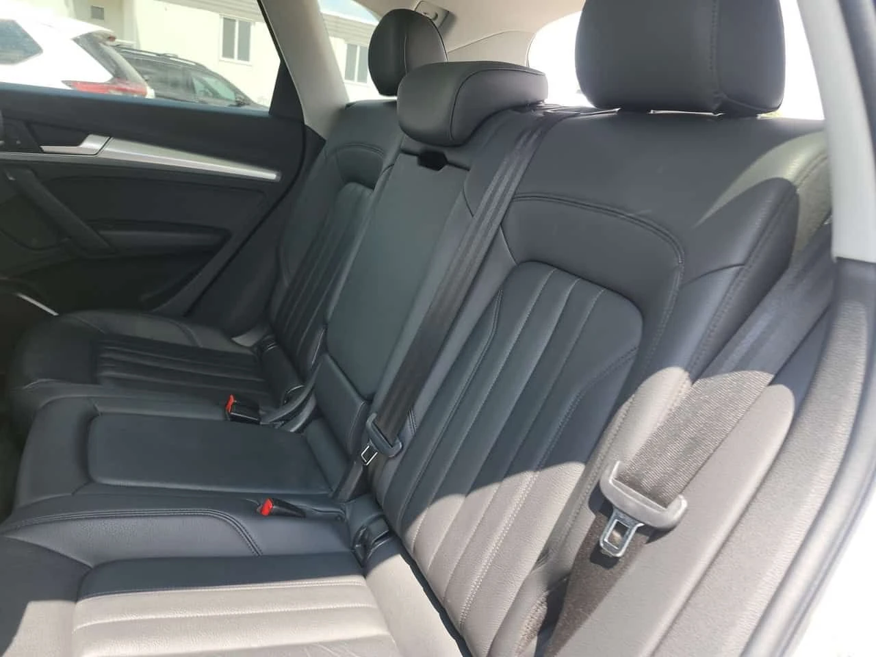 Audi Q5 * PROGRESSIV * CARFAX * БЕЗ ПЪРВОНАЧАЛНА ВНОСКА, снимка 12 - Автомобили и джипове - 55143141