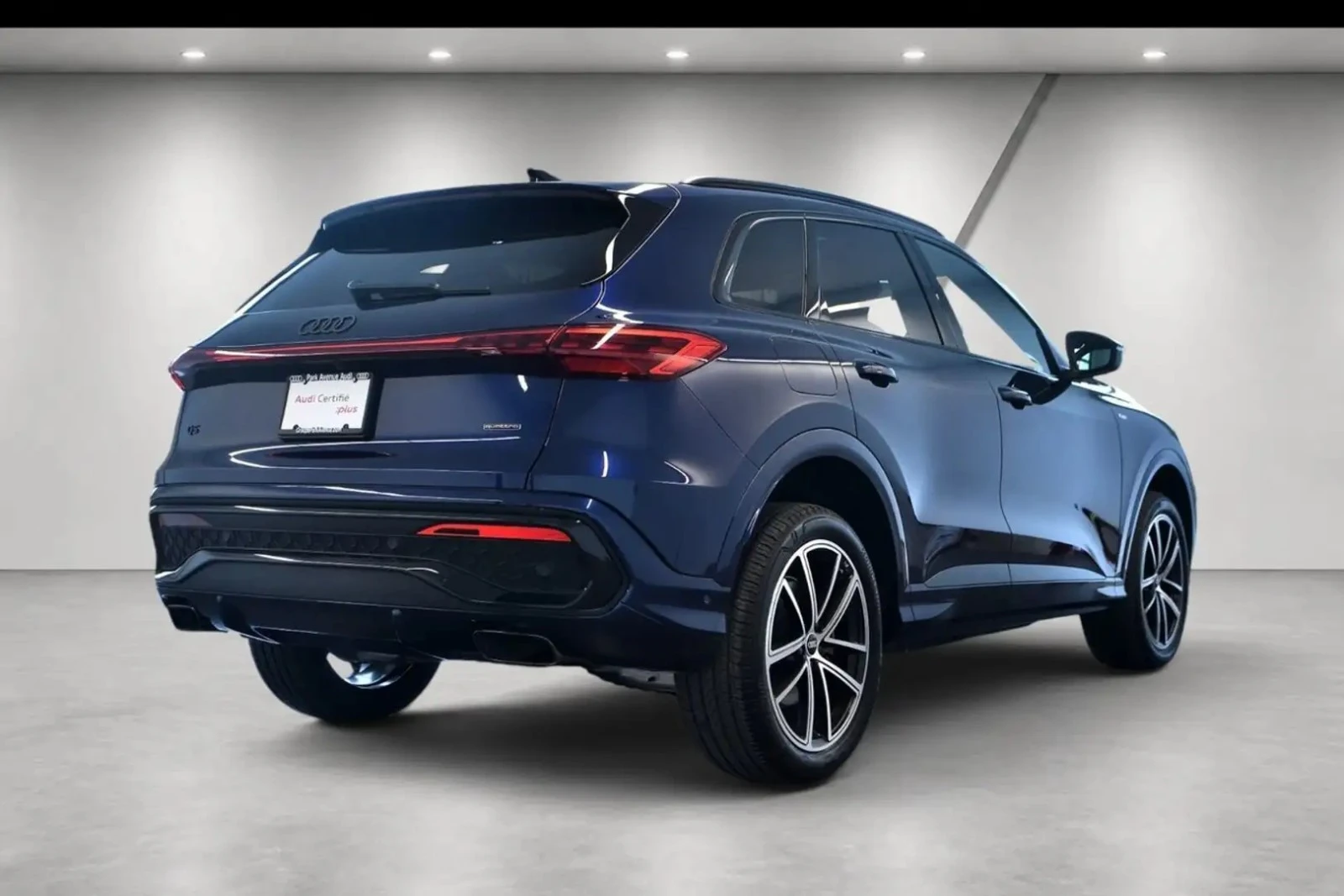 Audi Q5 PROGRESSIV S LINE ЦЕНА ДО БЪЛГАРИЯ АВТОКРЕДИТ, снимка 5 - Автомобили и джипове - 55772498