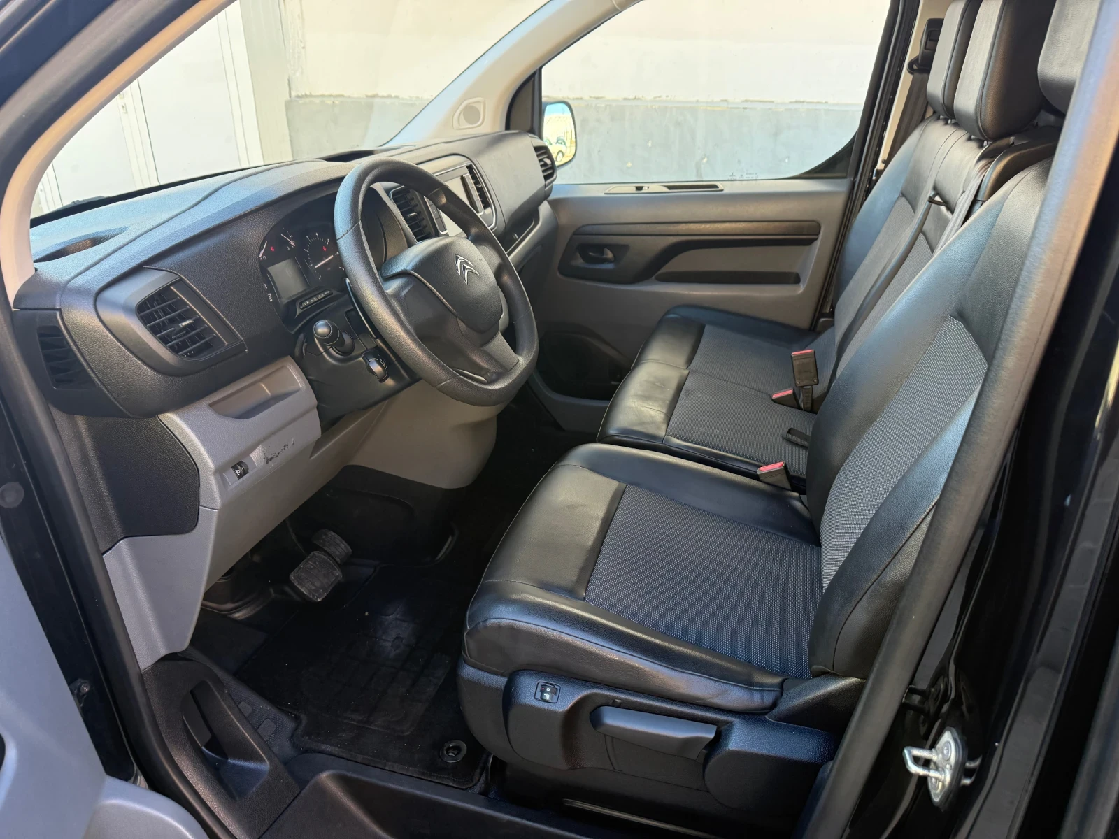Citroen Jumpy 2.0HDI, снимка 13 - Бусове и автобуси - 56639437