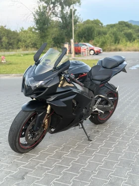 Suzuki Gsxr L1 1000, снимка 2
