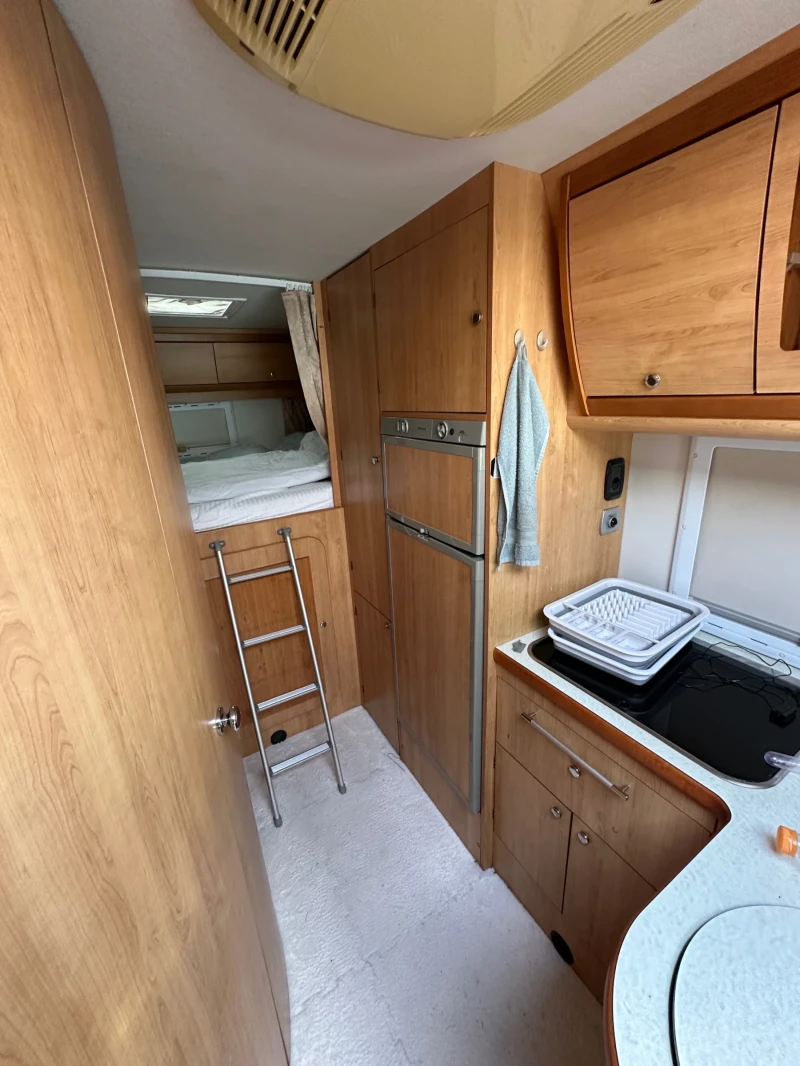 Кемпер Laika Ford, снимка 10 - Каравани и кемпери - 52551642