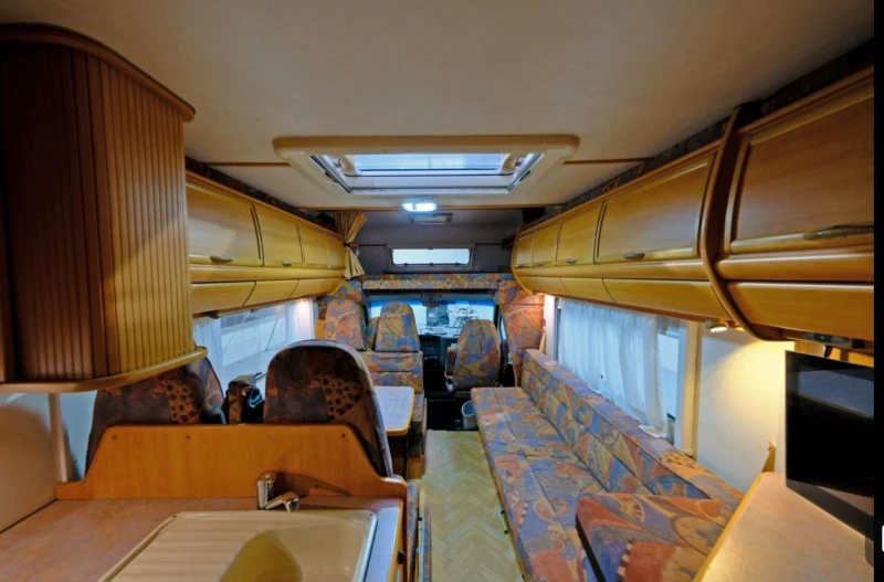 Кемпер LMC LIBERTY, снимка 7 - Каравани и кемпери - 53304506