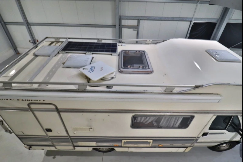 Кемпер LMC LIBERTY, снимка 3 - Каравани и кемпери - 53304506