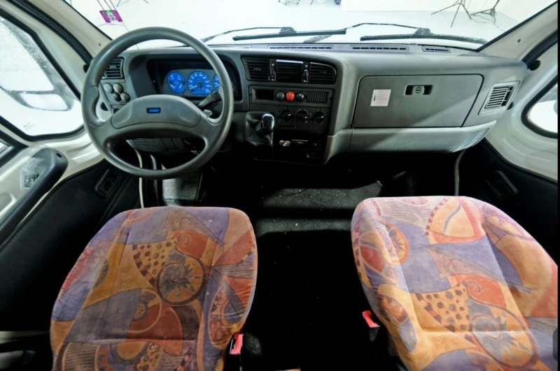 Кемпер LMC LIBERTY, снимка 4 - Каравани и кемпери - 53304506