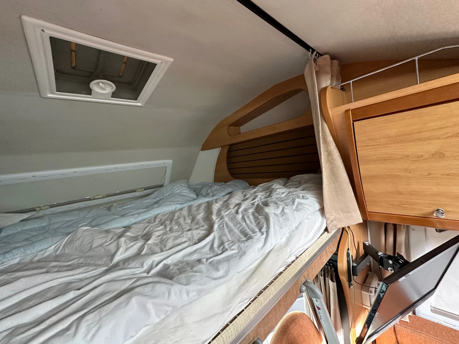  Laika Ford | Mobile.bg   15