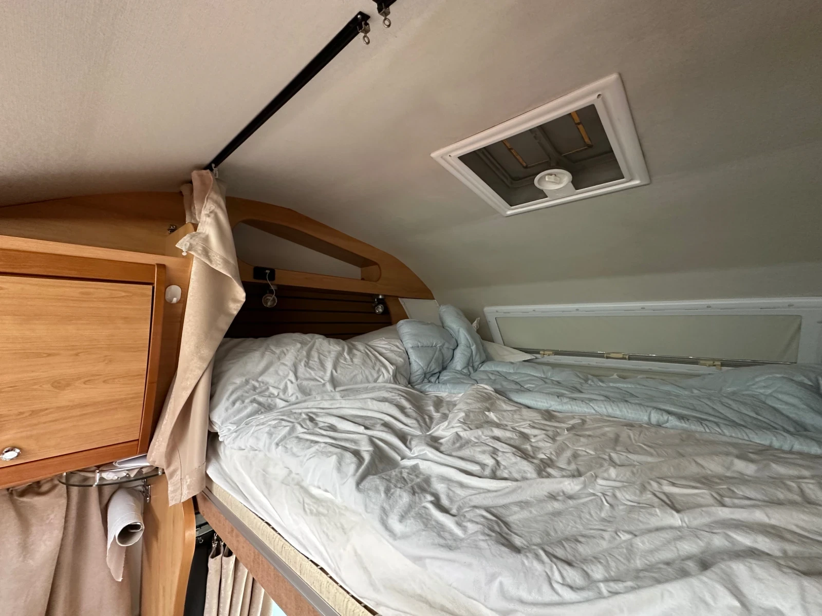  Laika Ford | Mobile.bg   16