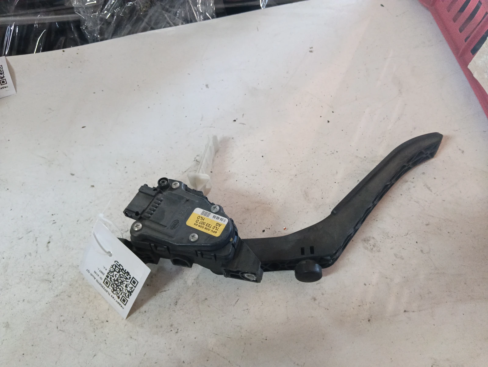 педал газ 7L0723507D Audi Q7