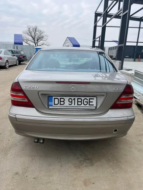 Mercedes-Benz C 200, снимка 2