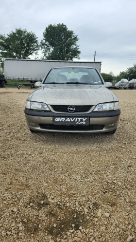 Opel Vectra 2.0 DI 16V, снимка 1