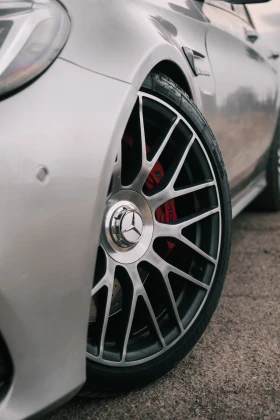 Mercedes-Benz C 63 AMG W205, снимка 3