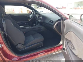 Dodge Challenger 3.6L V-6 DOHC, VVT, 303HP Rear Wheel Drive | Mobile.bg    10