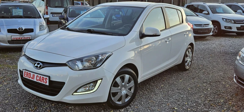 Hyundai I20 2013г* LED , снимка 4 - Автомобили и джипове - 47587190