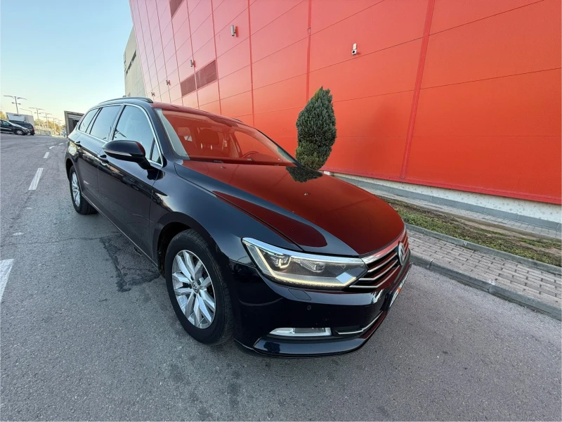 VW Passat 2.0TDI* DSG* LED* 360* Камери* Дистроник, снимка 1 - Автомобили и джипове - 47656364