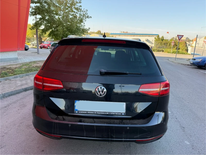 VW Passat 2.0TDI* DSG* LED* 360* Камери* Дистроник, снимка 5 - Автомобили и джипове - 47656364