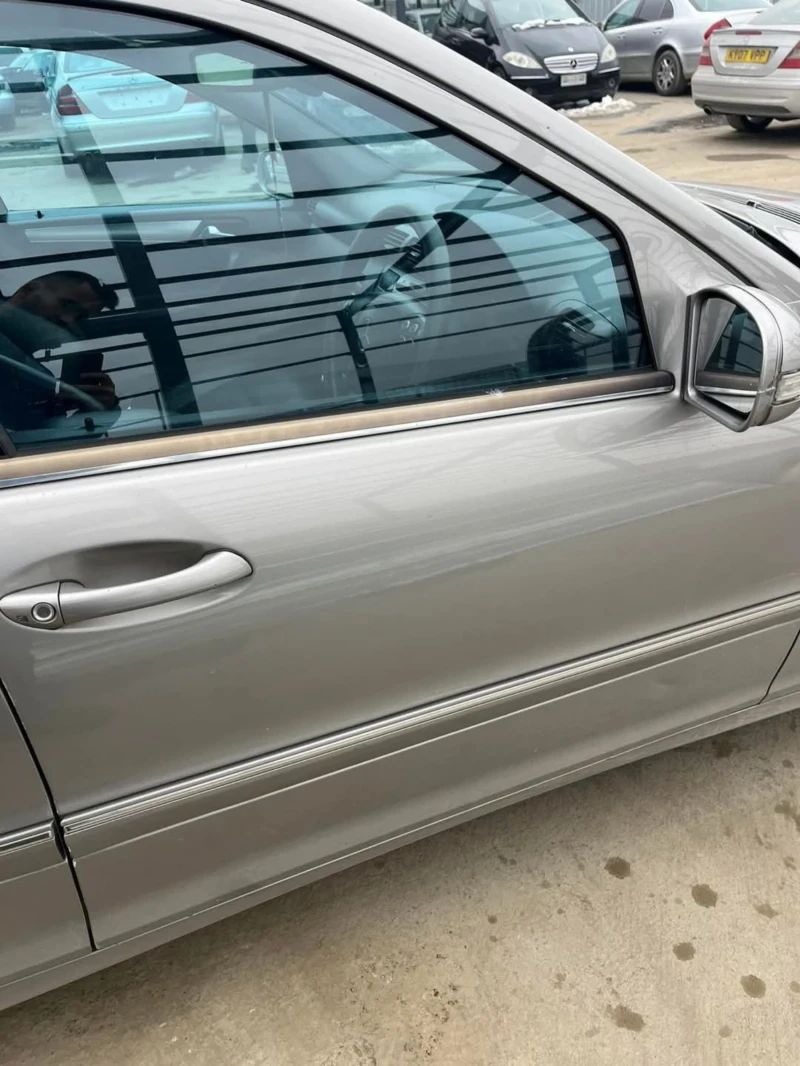 Mercedes-Benz C 200, снимка 6 - Автомобили и джипове - 49298764