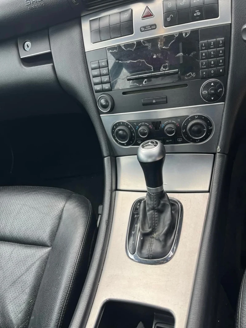 Mercedes-Benz C 200, снимка 7 - Автомобили и джипове - 49298764