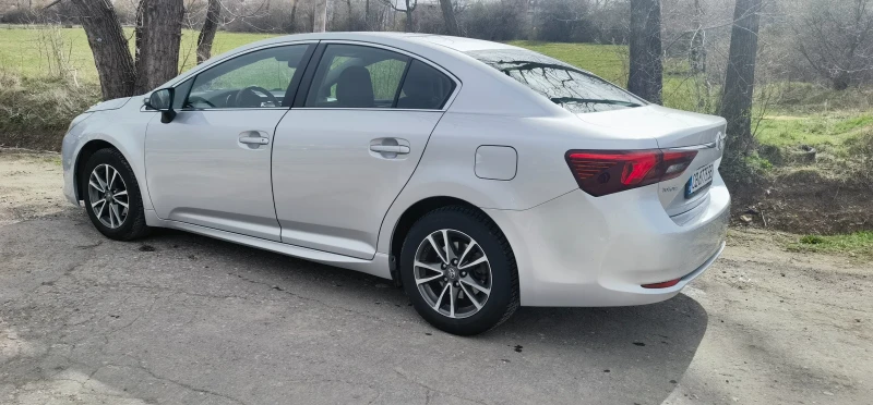 Toyota Avensis, снимка 8 - Автомобили и джипове - 49504780