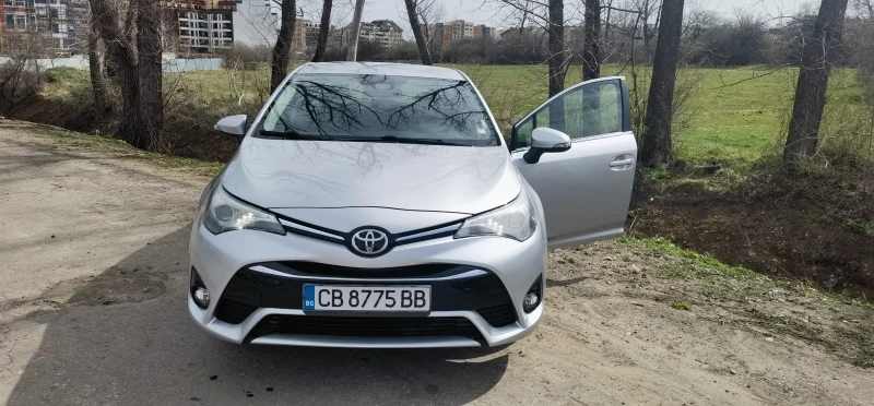 Toyota Avensis, снимка 4 - Автомобили и джипове - 49504780